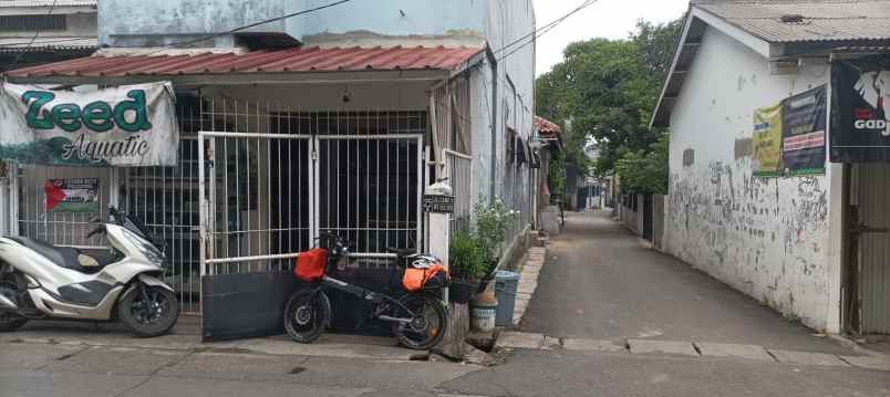 dijual tanah bangunan 2 lantai dijual cepat