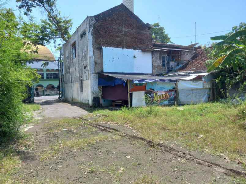 dijual tanah dan bangunan di sukarno hatta kendal