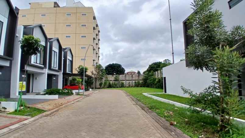 dijual tanah dikebayoran harmoni