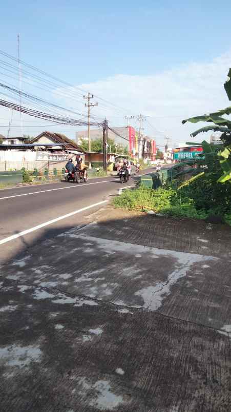 dijual tanah gg teratai no 16a