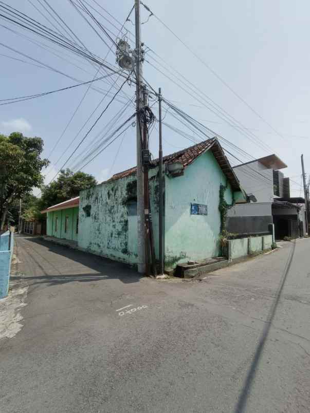 dijual tanah kayen