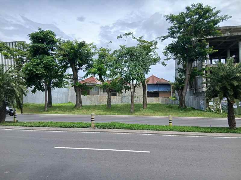 dijual tanah niaga gapura road