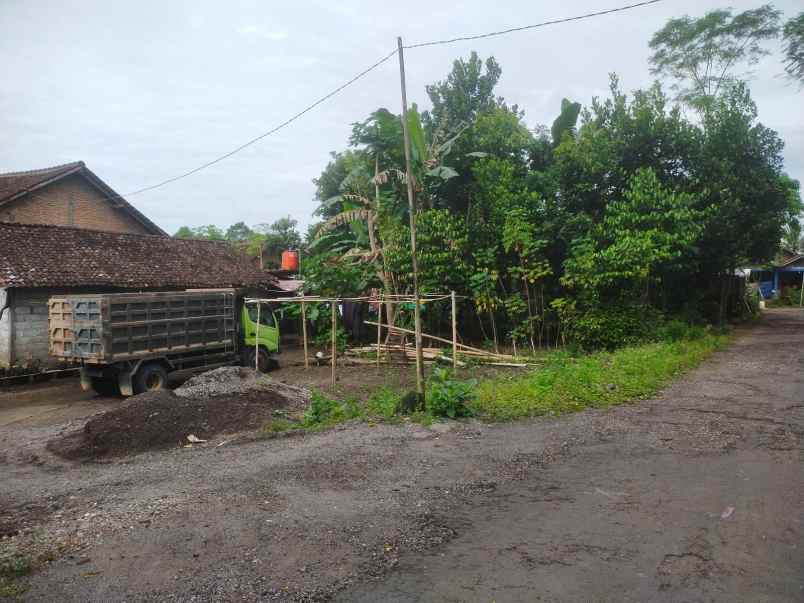 dijual tanah sardonoharjo