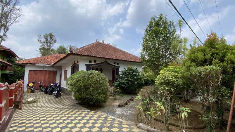 dijual villa bojong