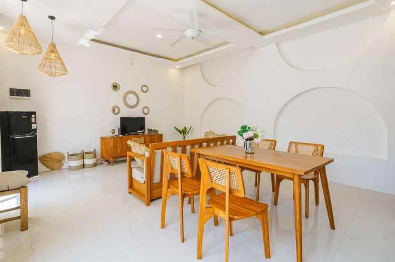 dijual villa canggu berawa kuta utara