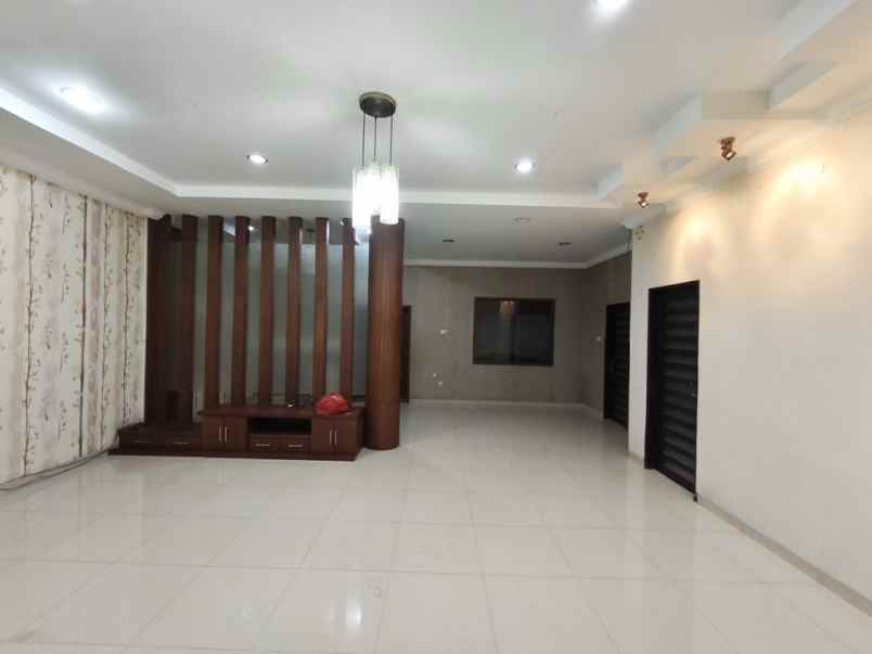dijual villa komplek cemara asri luas 12 x 15