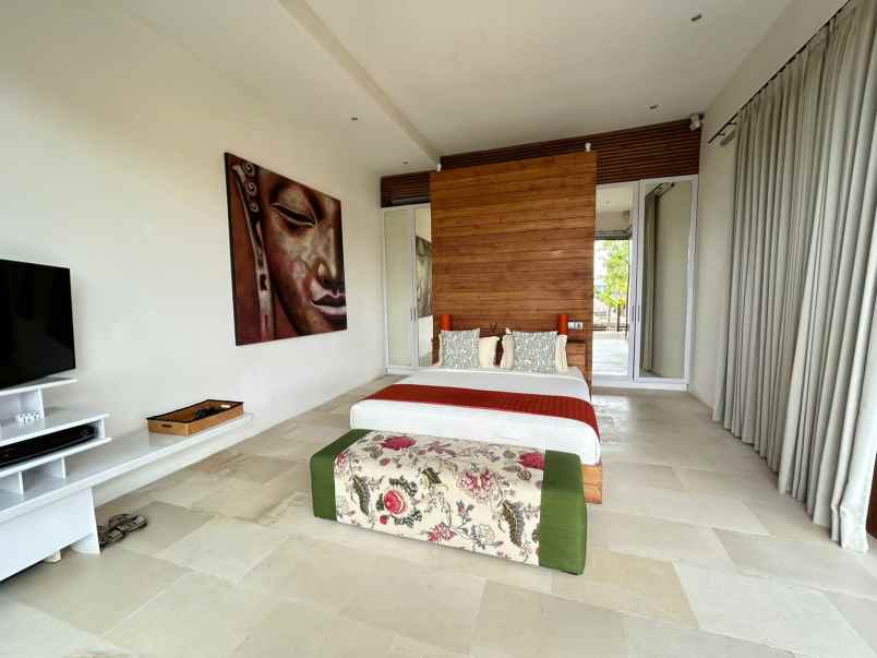 dijual villa luxury lantai 2 lokasi seminyak