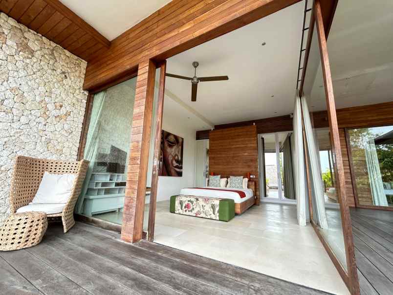 dijual villa luxury lantai 2 lokasi seminyak