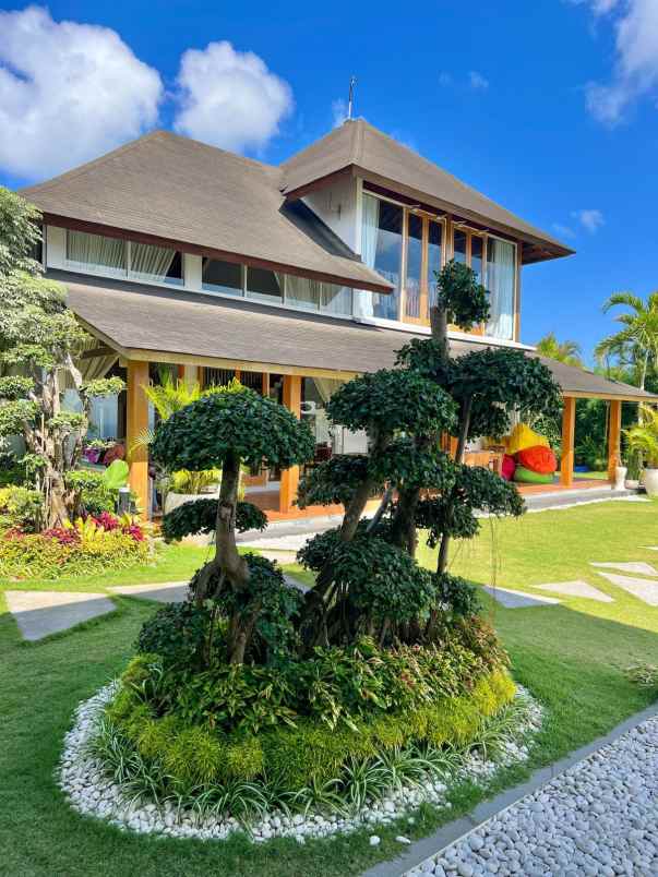 dijual villa mewah dengan view laut