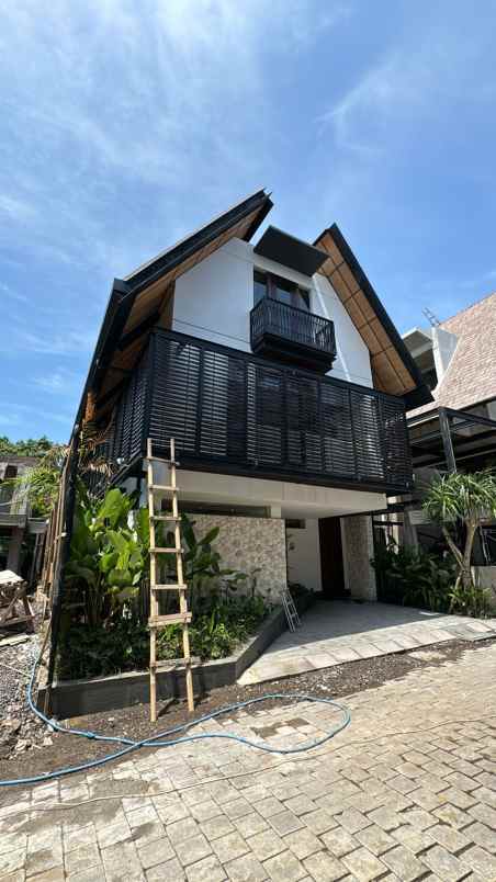 dijual villa the pasisi