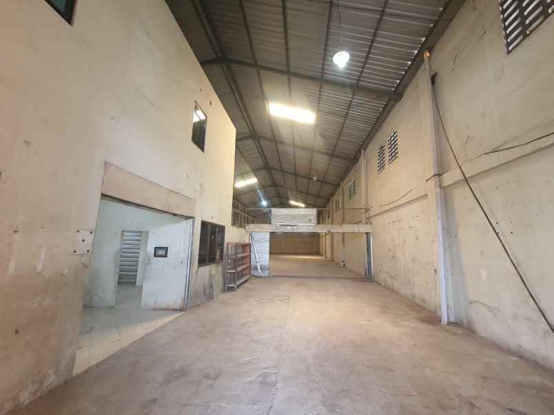 disewakan gudang di sragen