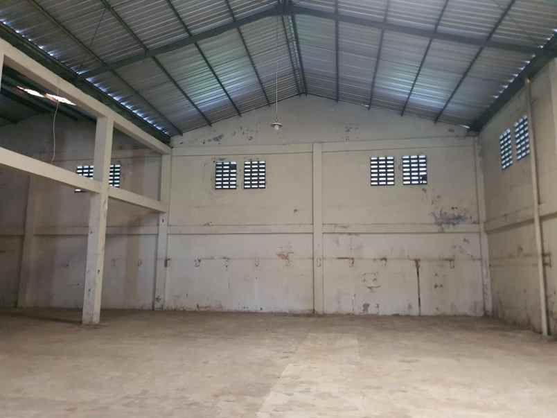 disewakan gudang di sragen