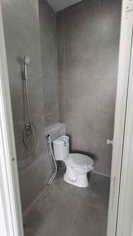 disewakan ruko gudang kantor eastern hill