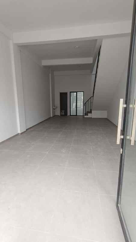 disewakan ruko gudang kantor eastern hill