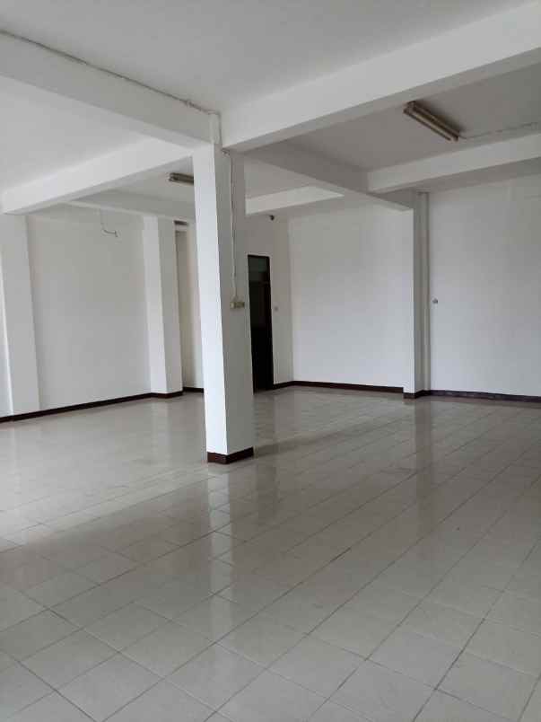 disewakan ruko gudang kantor jemursari