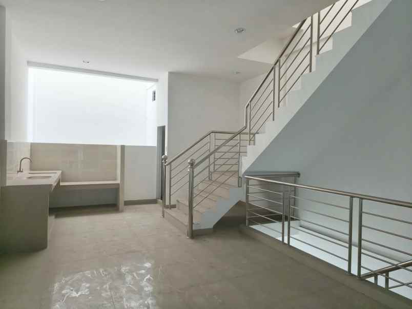 disewakan ruko gudang kantor komplek cemara asri jalan