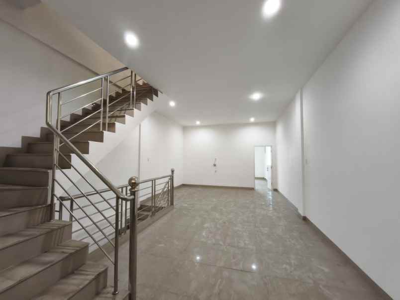 disewakan ruko gudang kantor komplek cemara asri jalan