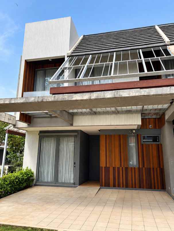 disewakan rumah asera nishi harapan indah