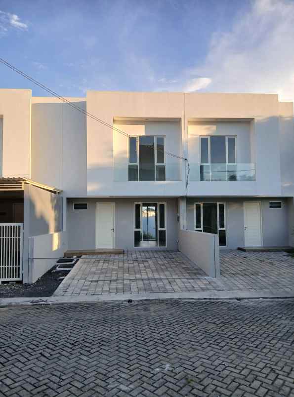 disewakan rumah graha green garden jalan