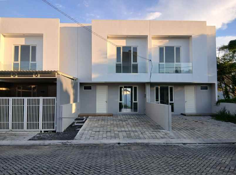 disewakan rumah graha green garden jalan