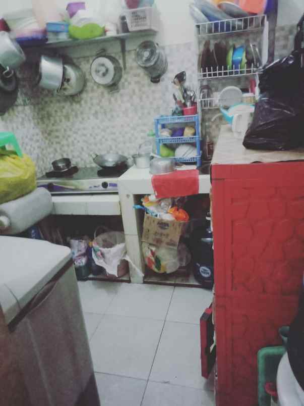 disewakan rumah jl rajawali kel ciroyom