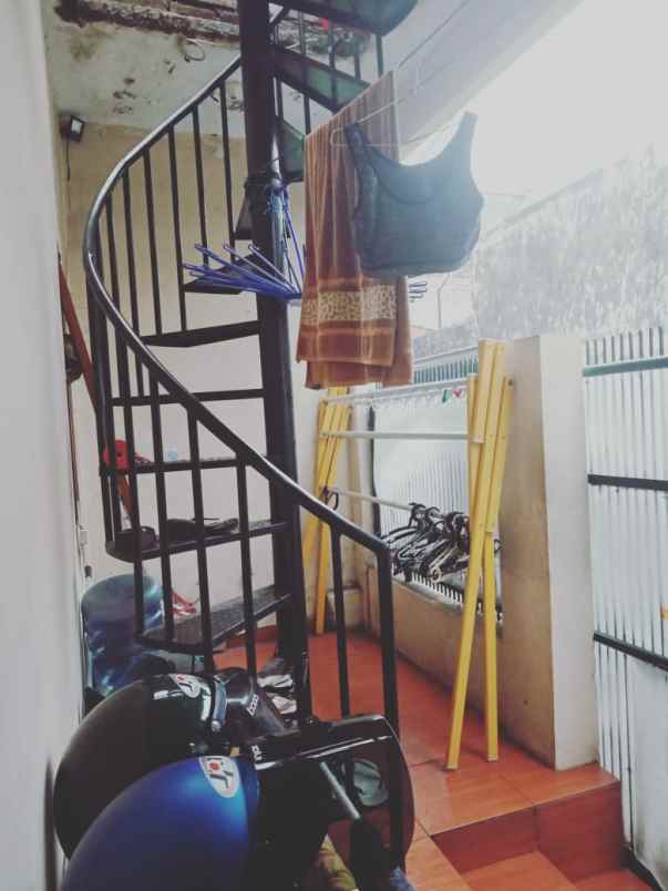 disewakan rumah jl rajawali kel ciroyom