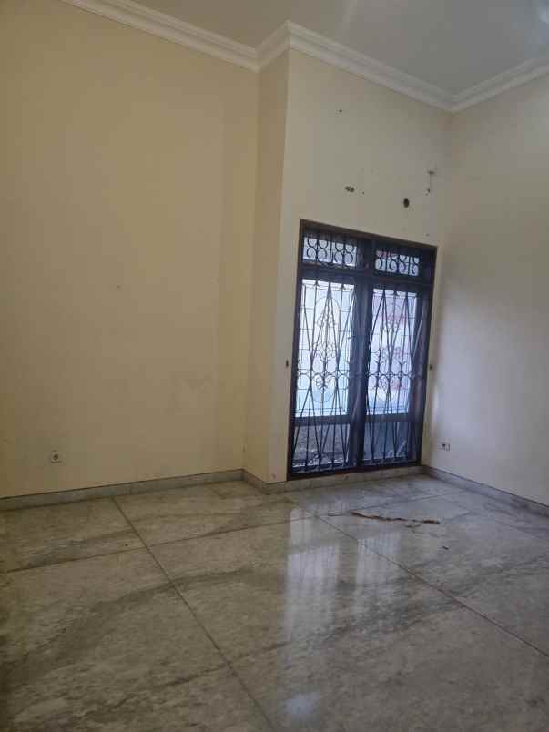 disewakan rumah kertajaya