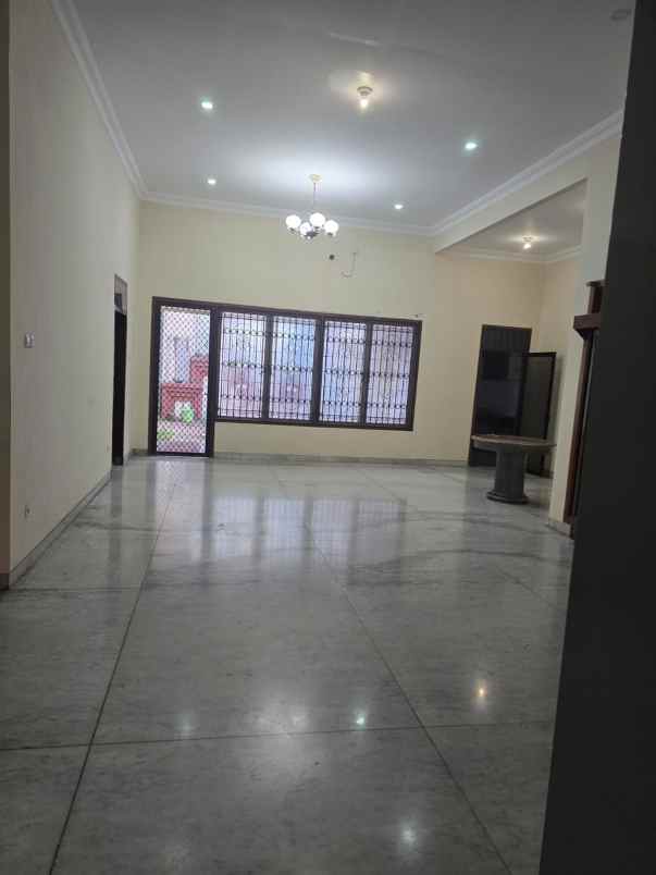 disewakan rumah kertajaya