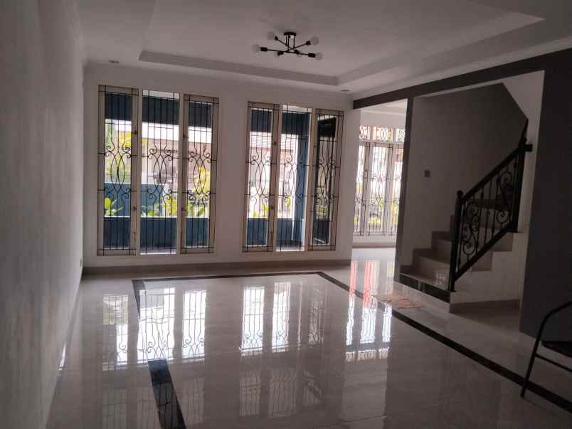 disewakan rumah sektor 9 bintaro