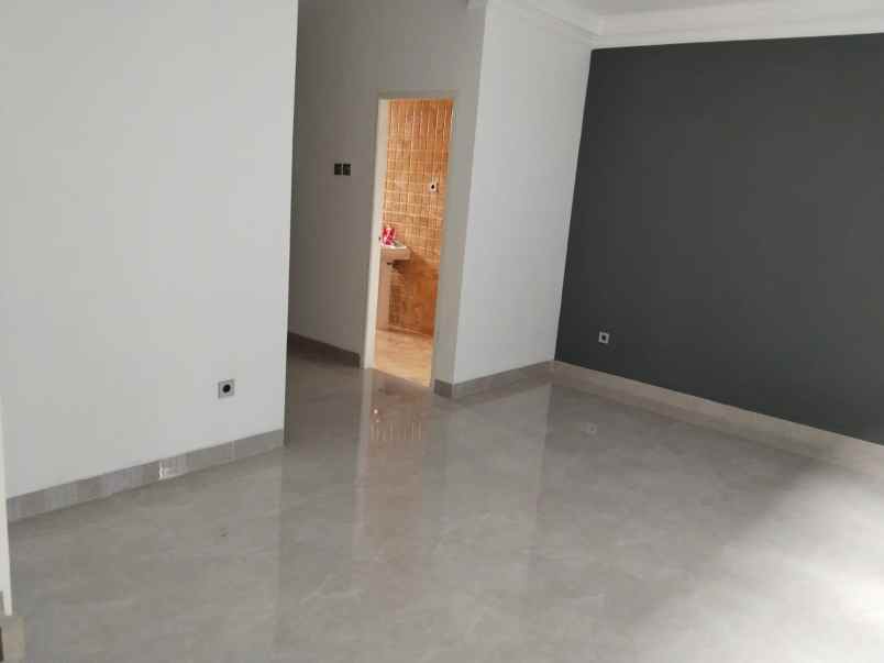 disewakan rumah sektor 9 bintaro