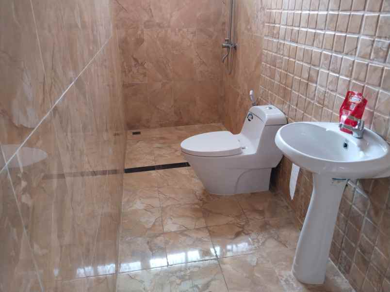 disewakan rumah sektor 9 bintaro