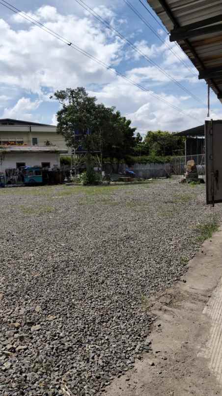 gudang di mengger moh toha