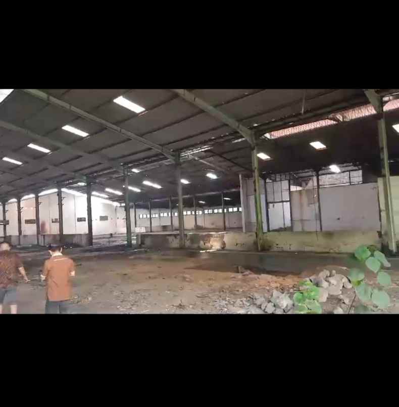 gudang strategis majapahit semarang