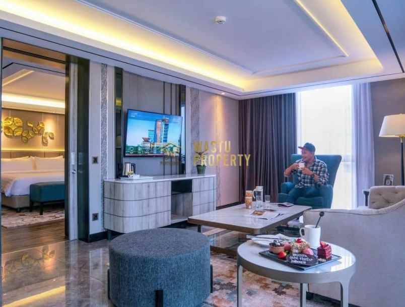 hotel bintang 4 di maliboro depan stasiuntugu jogja