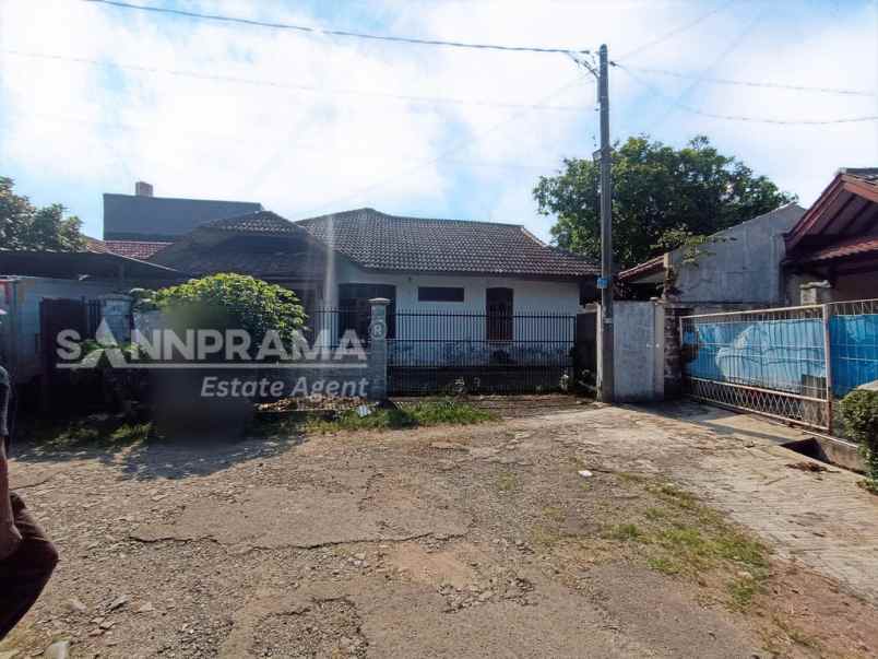 jual rumah dengan tanah luas