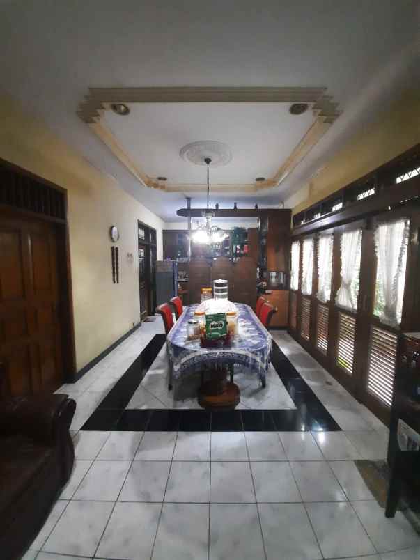 jual rumah mewah di kemanggisan