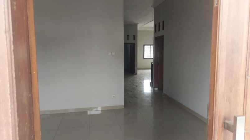 jual rumah mewah nan luas