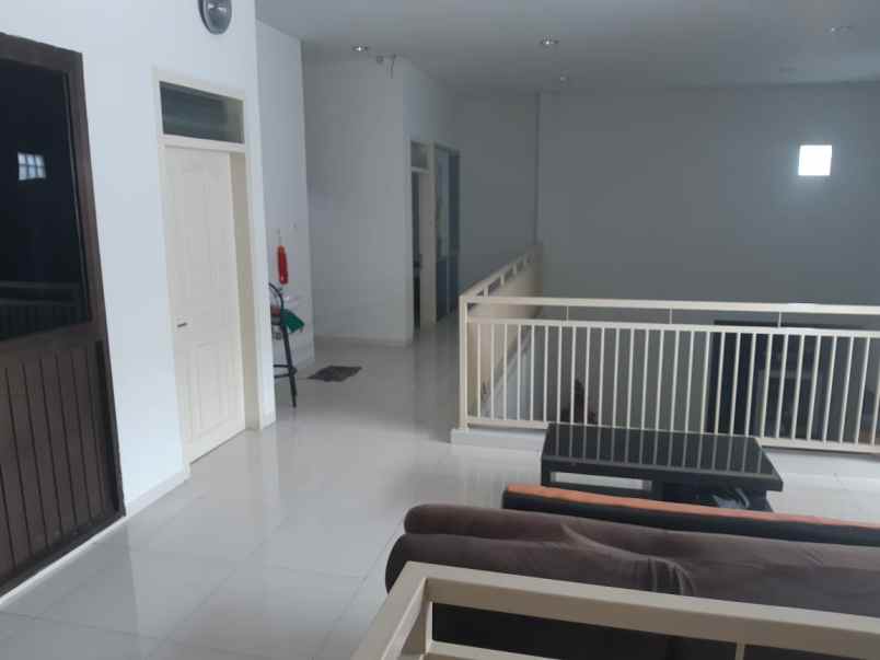 jual rumah minimalis shm di manyar tirtomoyo surabaya