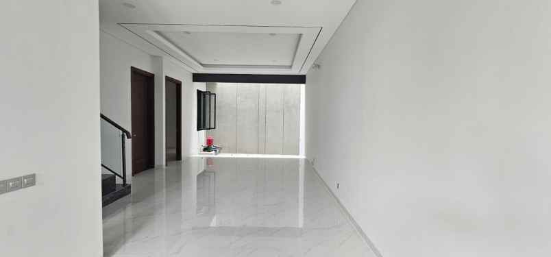 jual rumah permata buana jkt bar