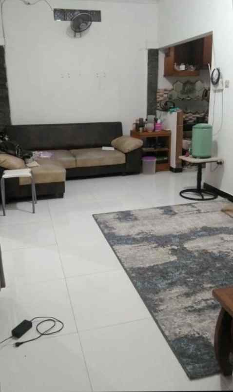 jual rumah second lokasi strategis di ciledug 1m an