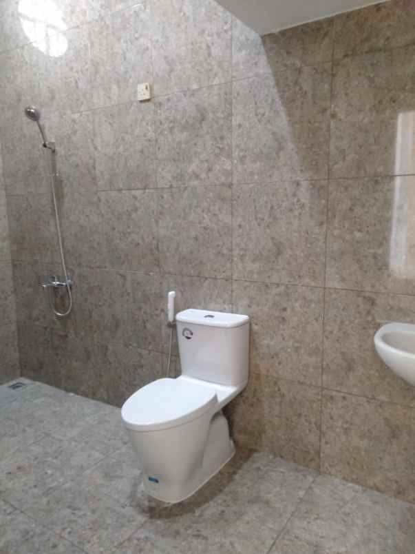 jual rumah siap huni kota wisata cibubur