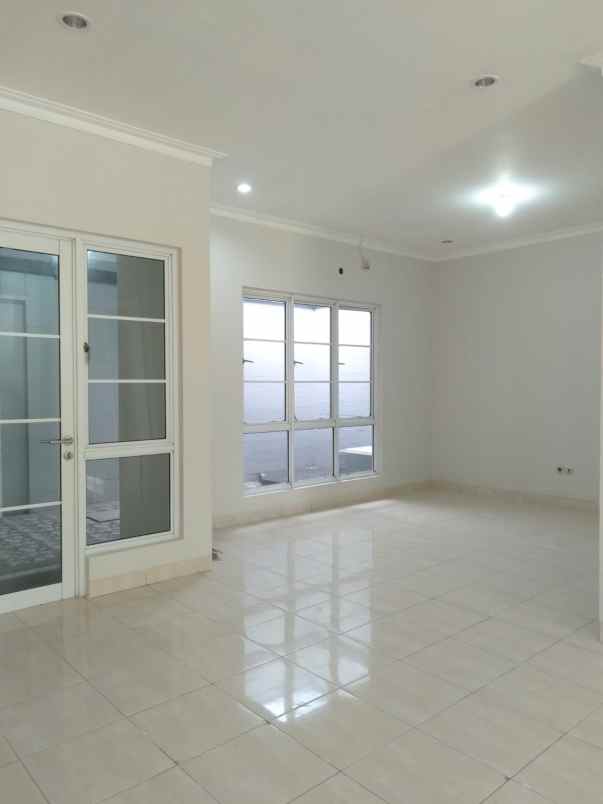 jual rumah siap huni kota wisata cibubur