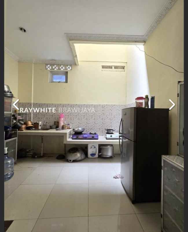 jual rumah strategis bangunan terawat