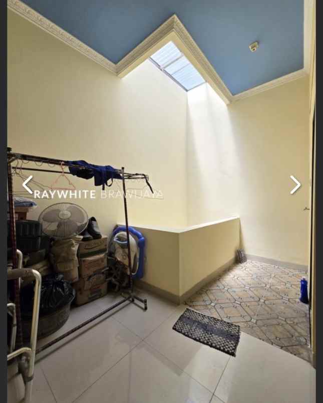 jual rumah strategis bangunan terawat