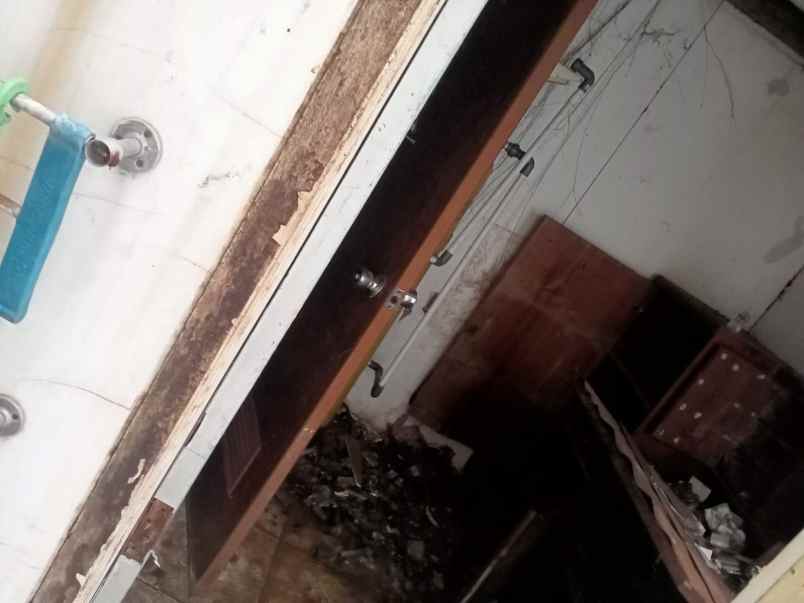 jual rumah tua kav dki meruya jak bar