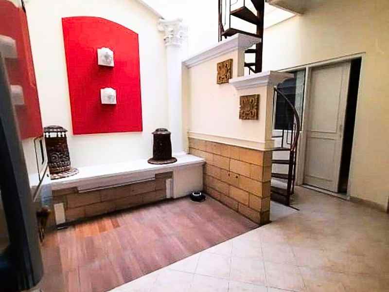 jual sewa rumah mewah shm di tenggilis surabaya