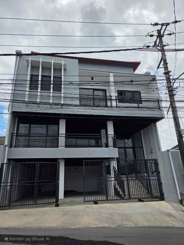 kesempatan langka gedung strategis padang sambian