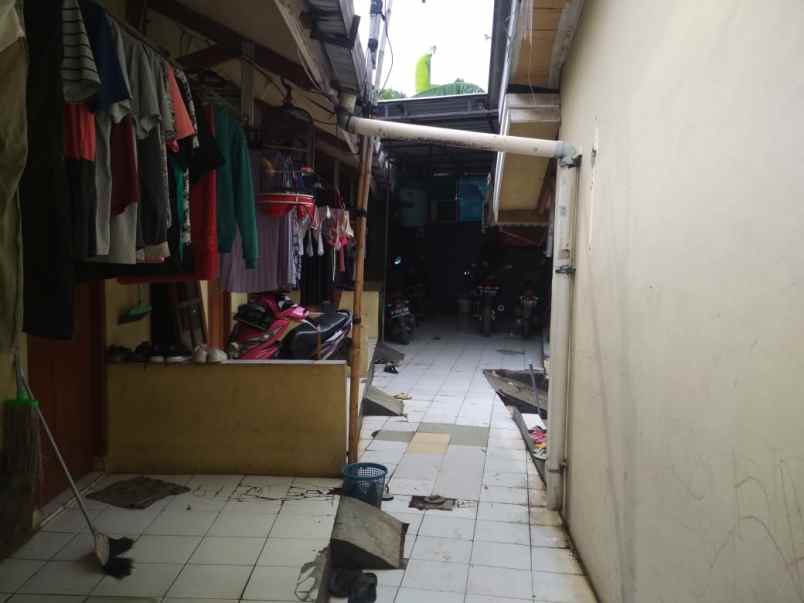 kost jln raya narogong