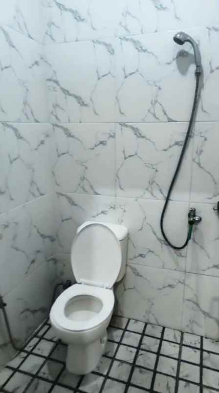 over kredit 65jt rumah siap huni dekat stasiun depok