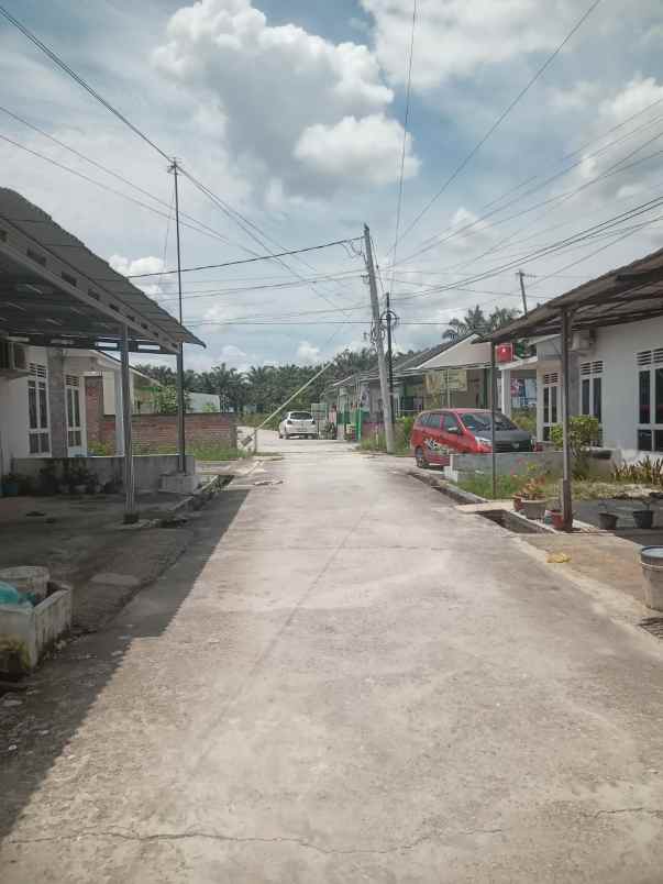 over kredit rumah jl kadiran parit indah pekanbaru